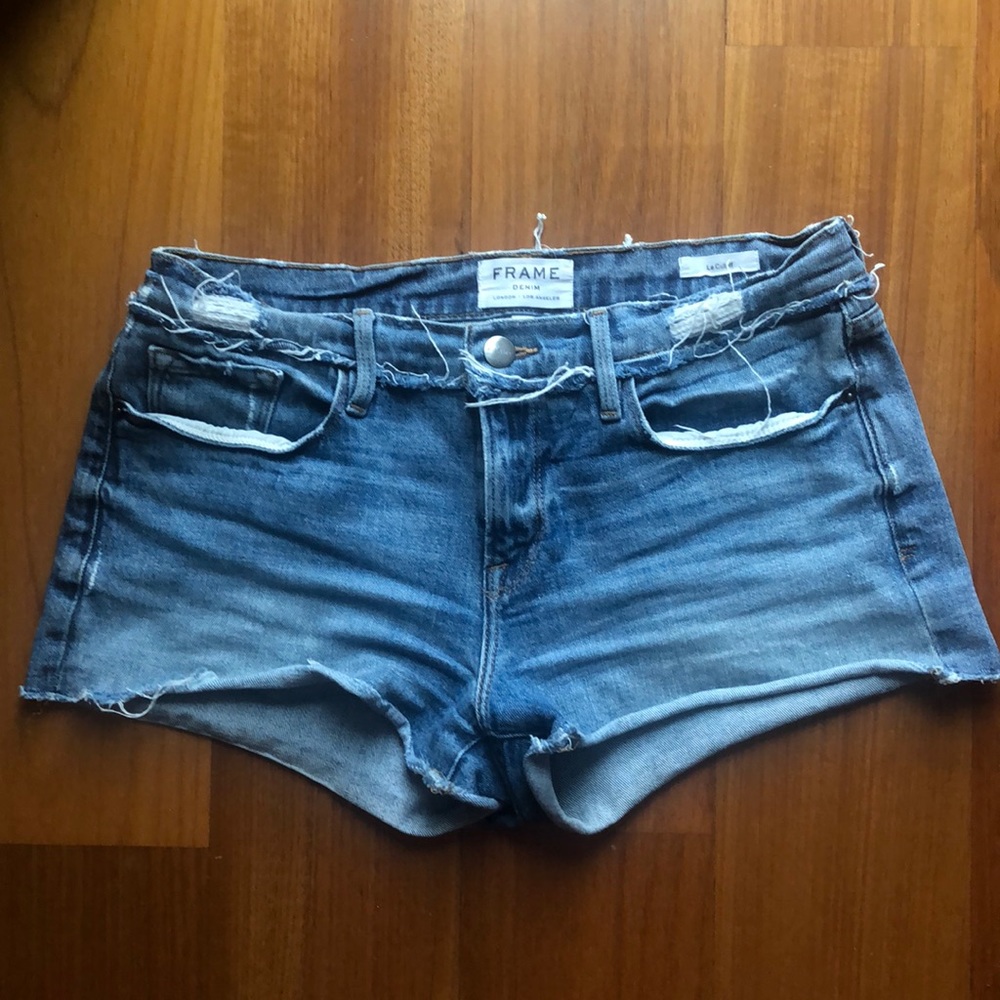 Frame Le Cutoff Jean shorts
